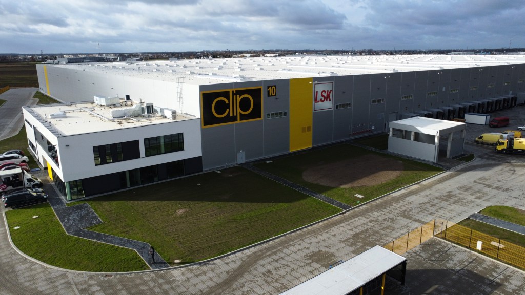 LSK Polska Centrum Dystrybucji 2 m